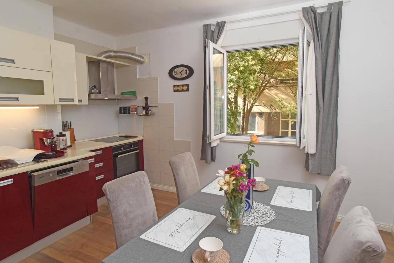 Apartment Toro Спліт Екстер'єр фото